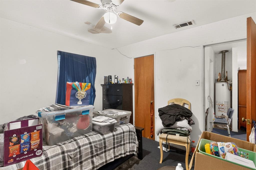 2225 Mayfair Street, Ennis, TX 75119