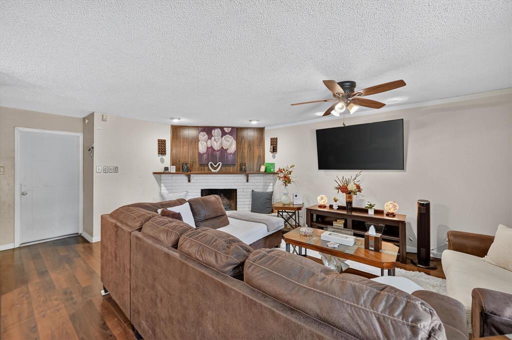 7131 Nutmeg Lane, Dallas, TX 75249
