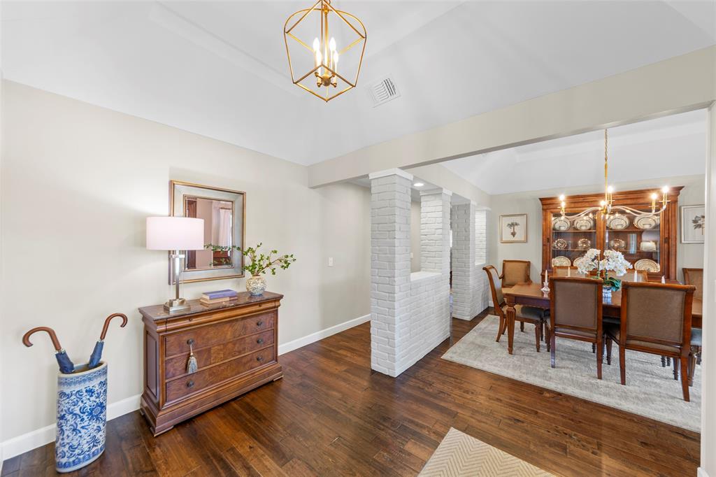1800 Cross Bend Road, Plano, TX 75023