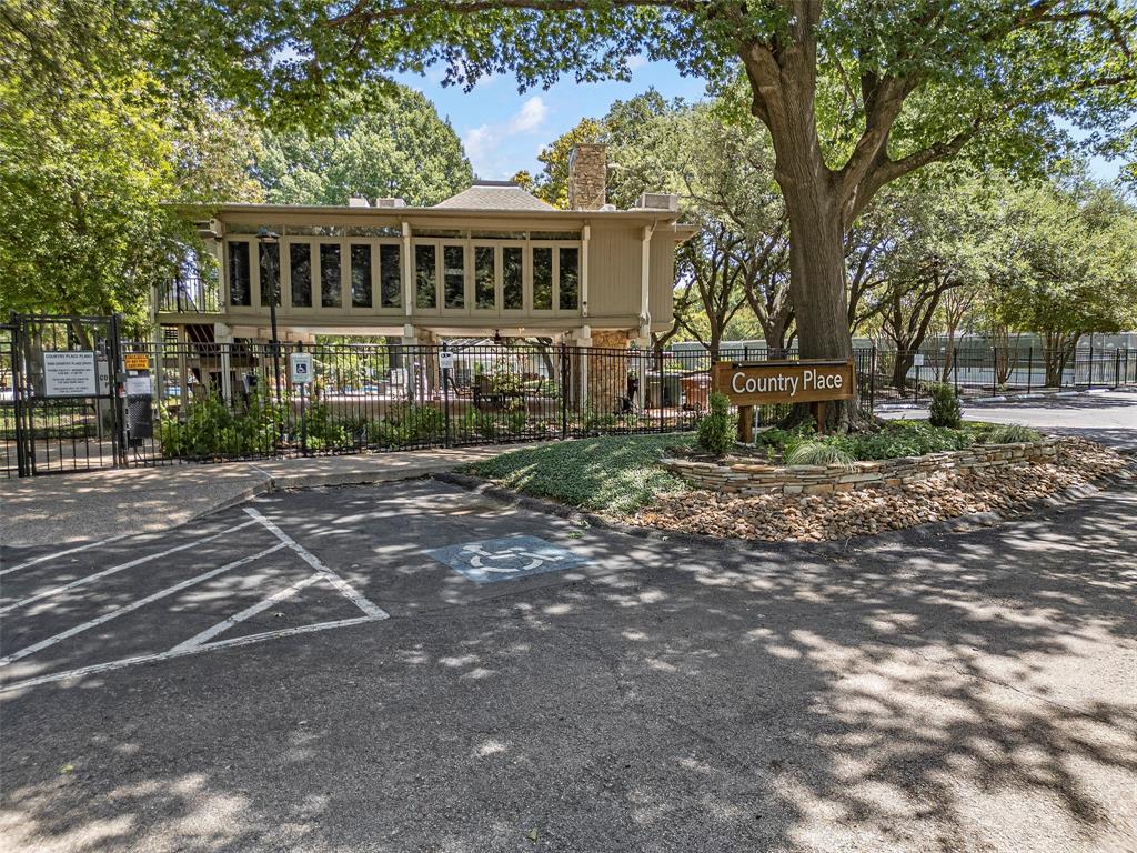 1800 Cross Bend Road, Plano, TX 75023