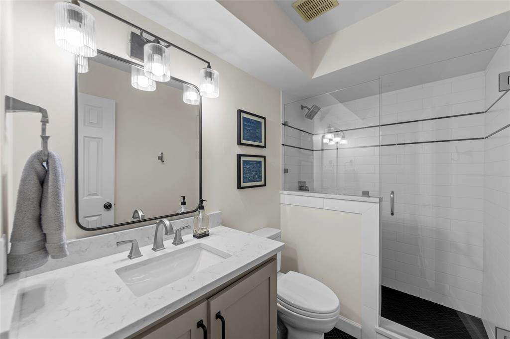 1800 Cross Bend Road, Plano, TX 75023