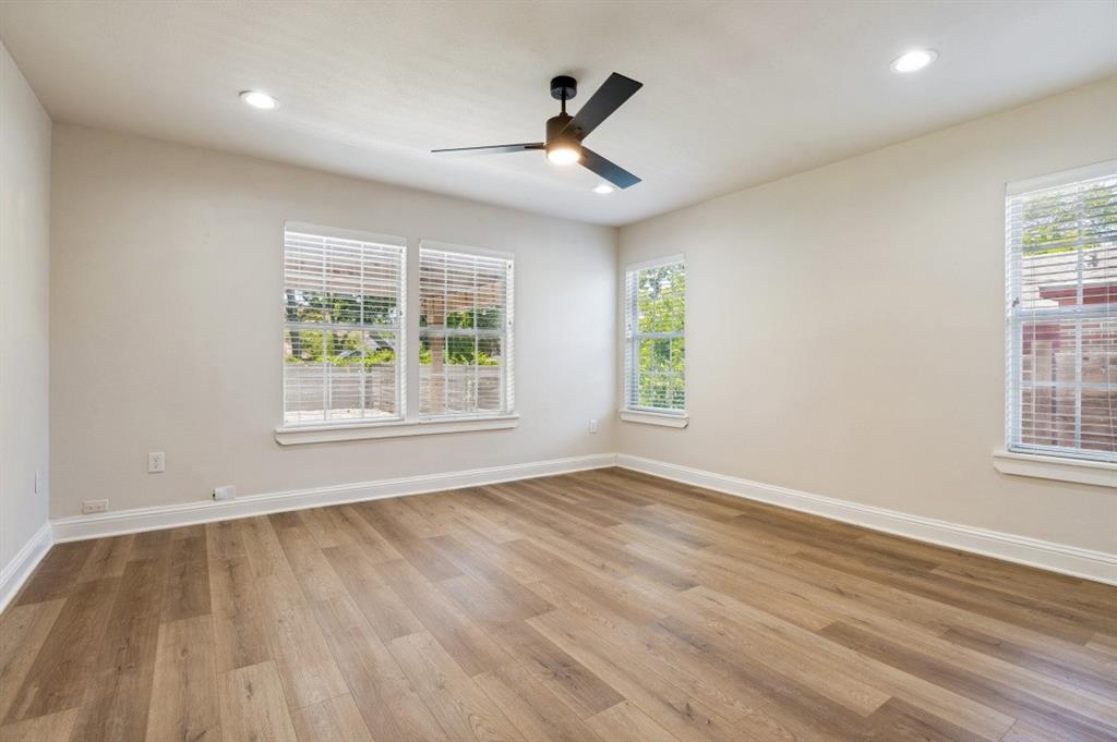2744 Catherine Street, Dallas, TX 75211