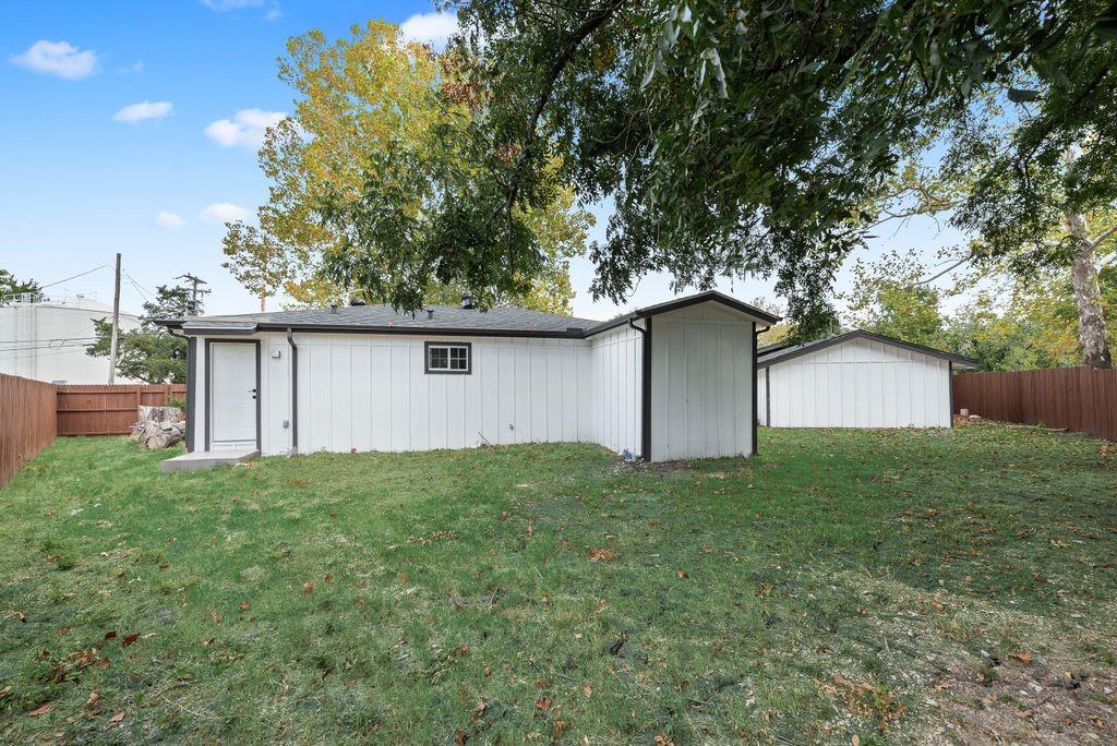 307 N 4th Street, Crandall, TX 75114