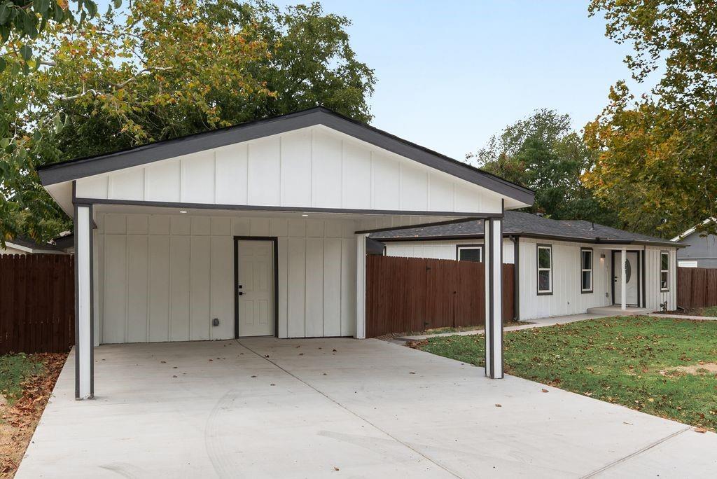 307 N 4th Street, Crandall, TX 75114