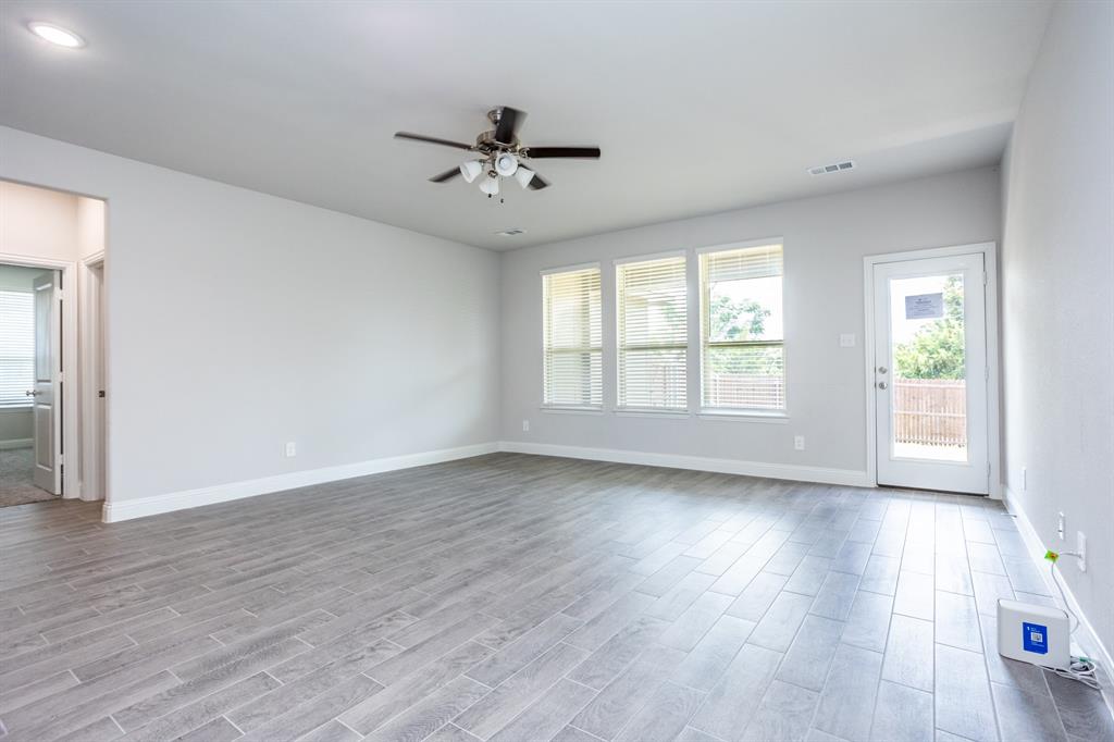 1557 Addison Drive, Lancaster, TX 75134