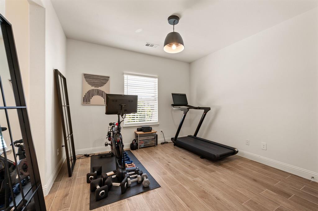 8226 Vitex Avenue, Dallas, TX 75252