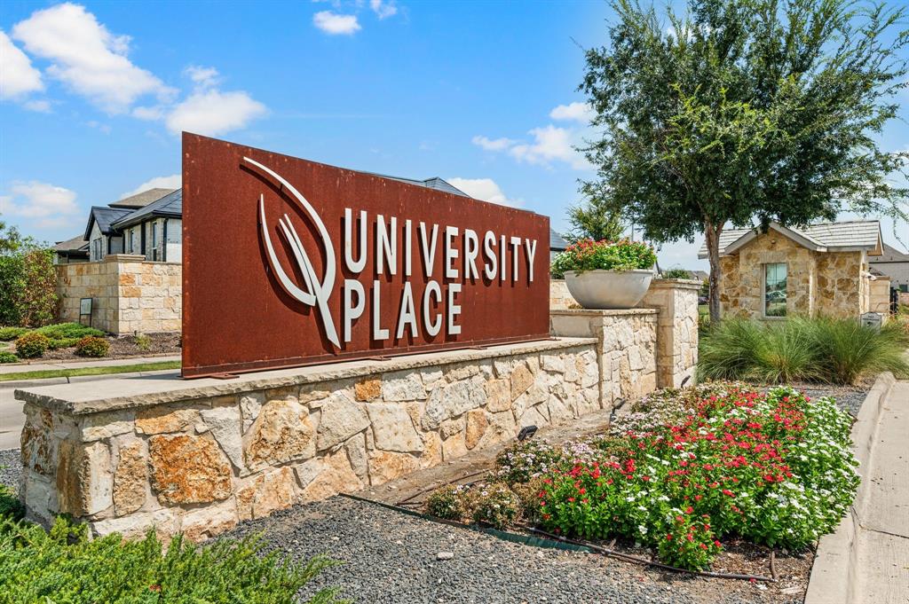 8226 Vitex Avenue, Dallas, TX 75252