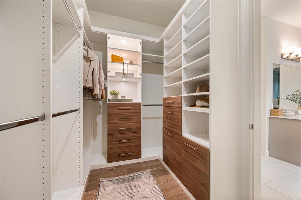 8226 Vitex Avenue, Dallas, TX 75252