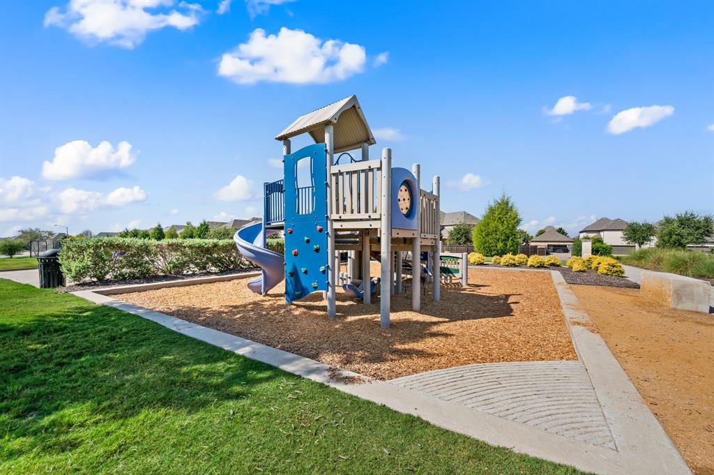 8226 Vitex Avenue, Dallas, TX 75252