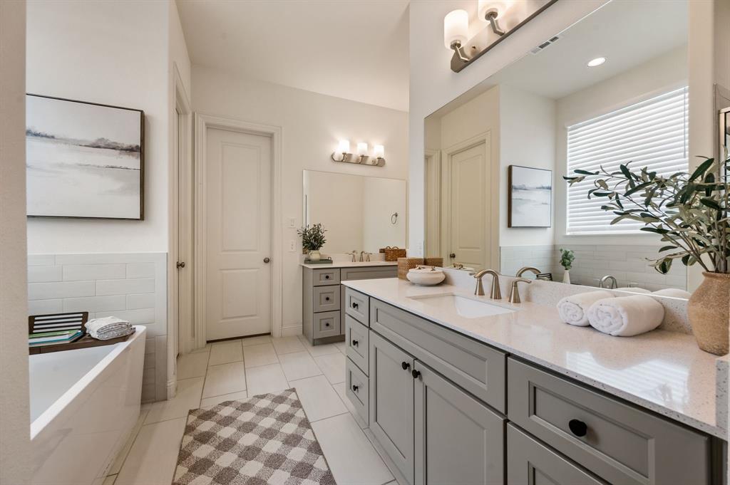 8226 Vitex Avenue, Dallas, TX 75252