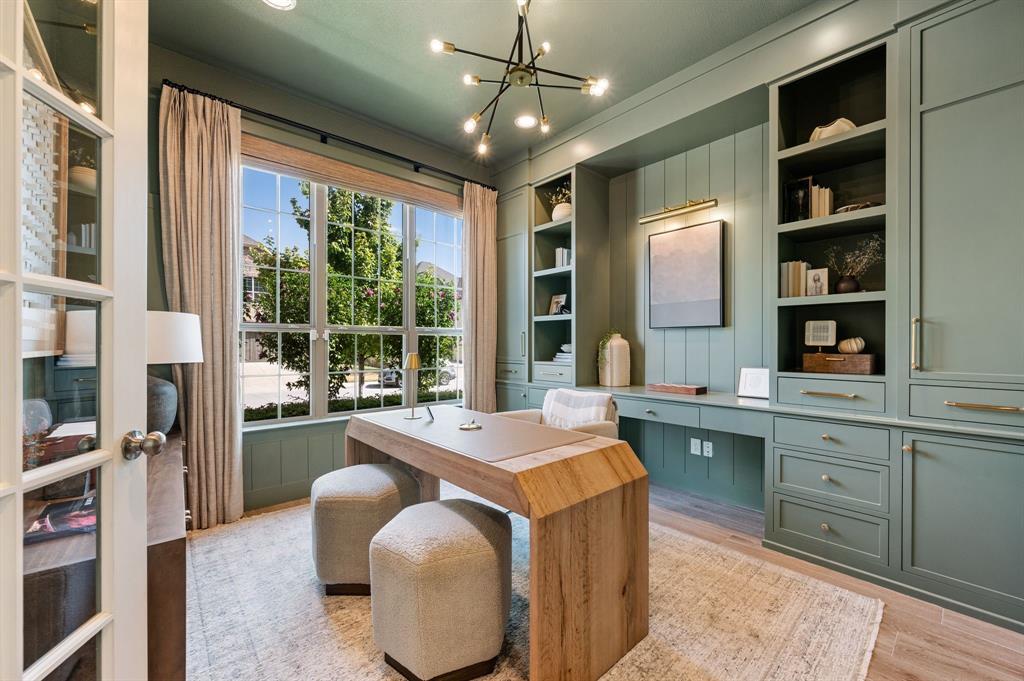 8226 Vitex Avenue, Dallas, TX 75252