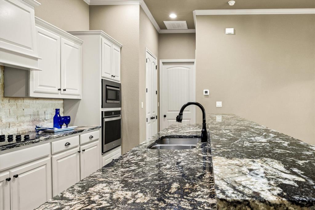 3503 Fountain Way, Granbury, TX 76049