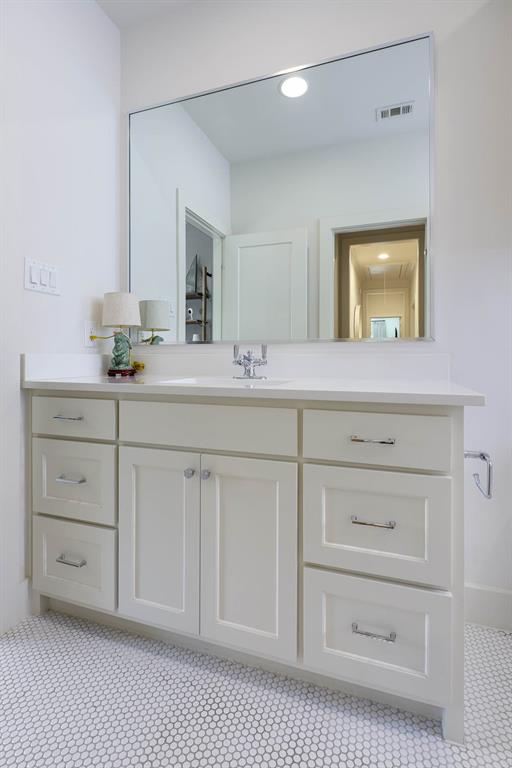 7407 Morton Street, Dallas, TX 75209