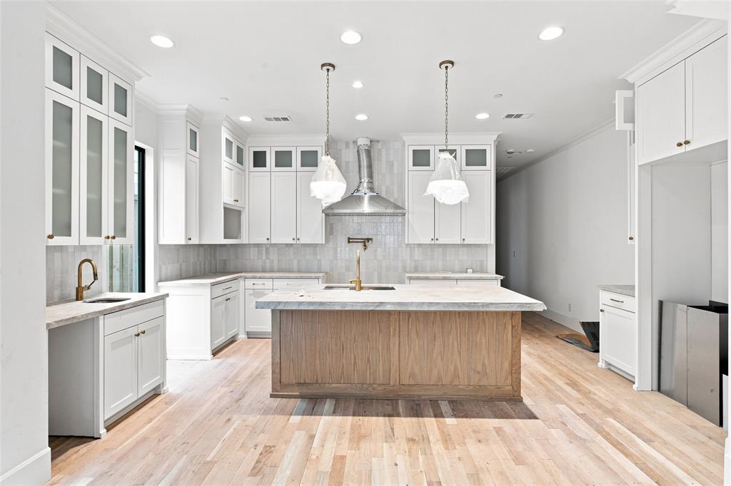 4430 Glenwick Lane, University Park, TX 75205