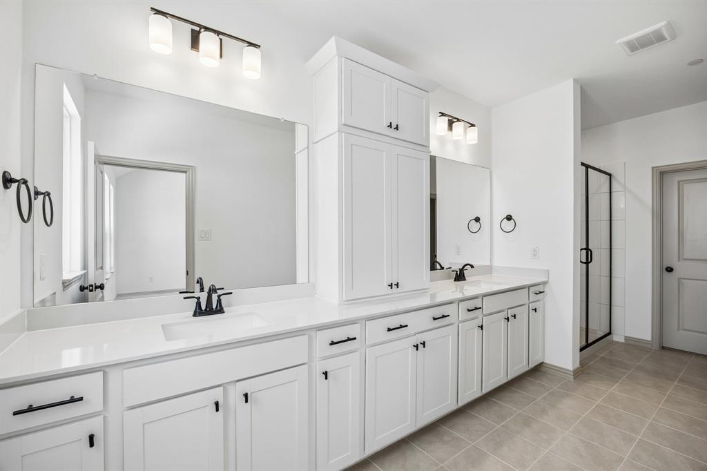 Plenty of space for two in this wonderful owner's bath.