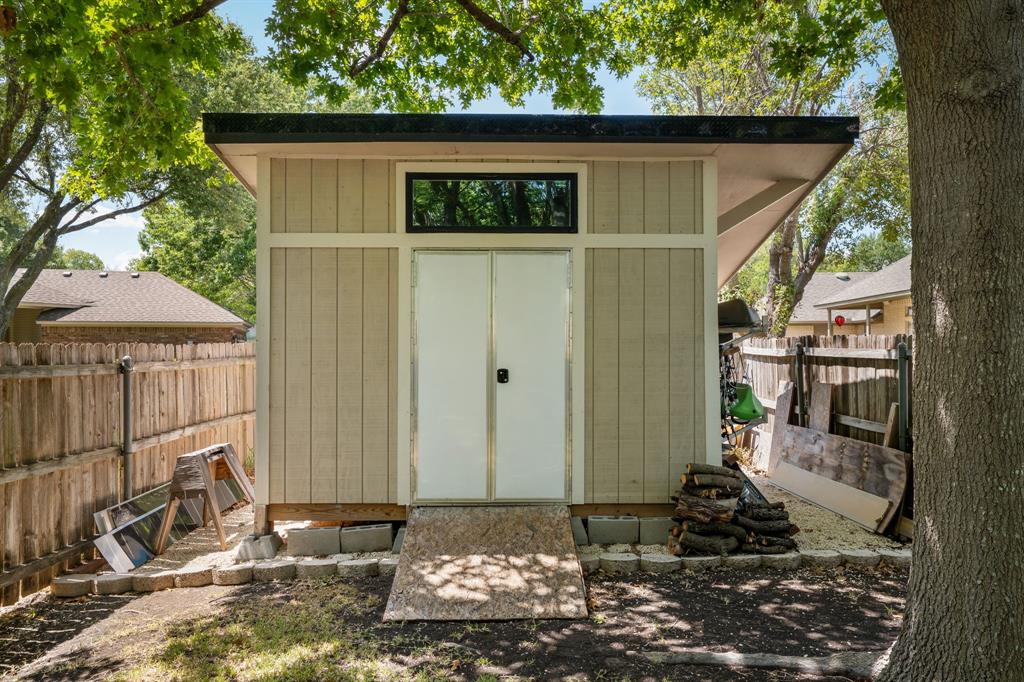9604 Yellowstone Road, Waco, TX 76712