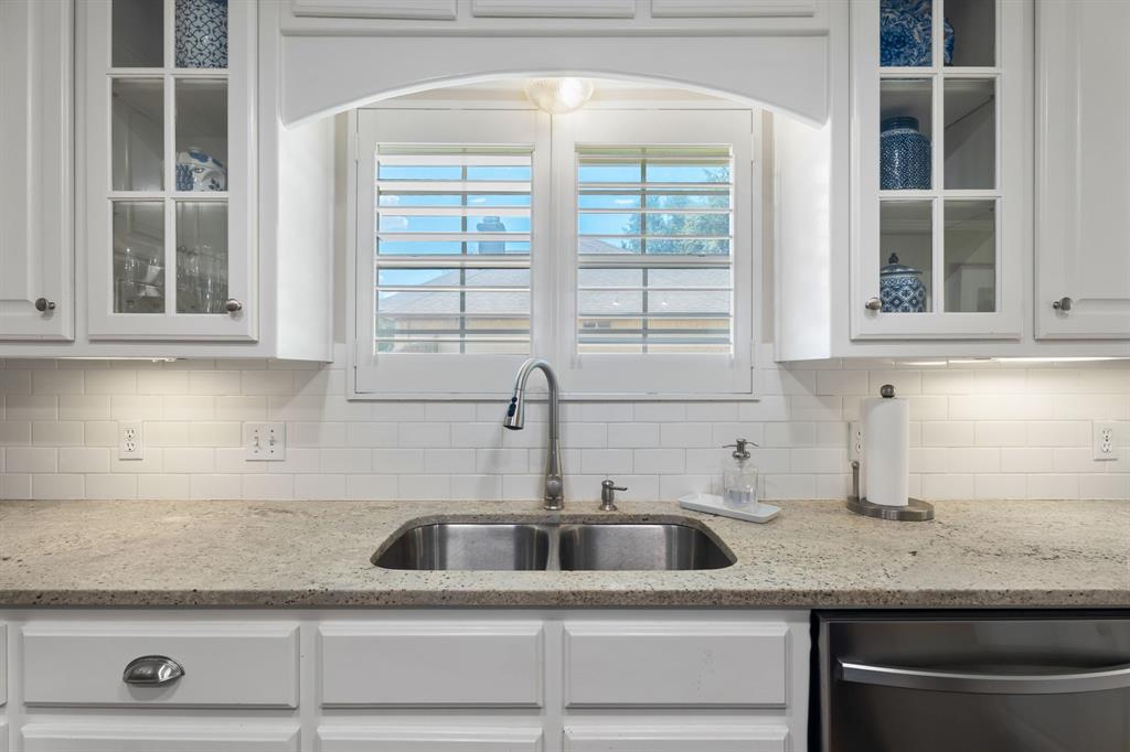 9604 Yellowstone Road, Waco, TX 76712