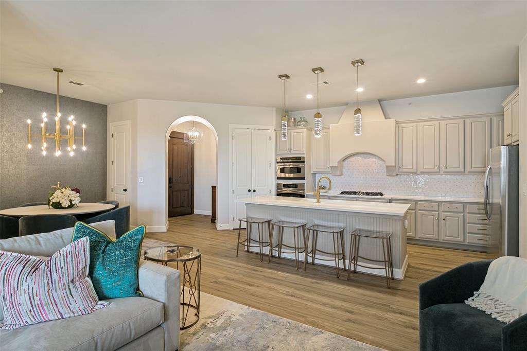 610 Via Ravello, #406, Irving, TX 75039