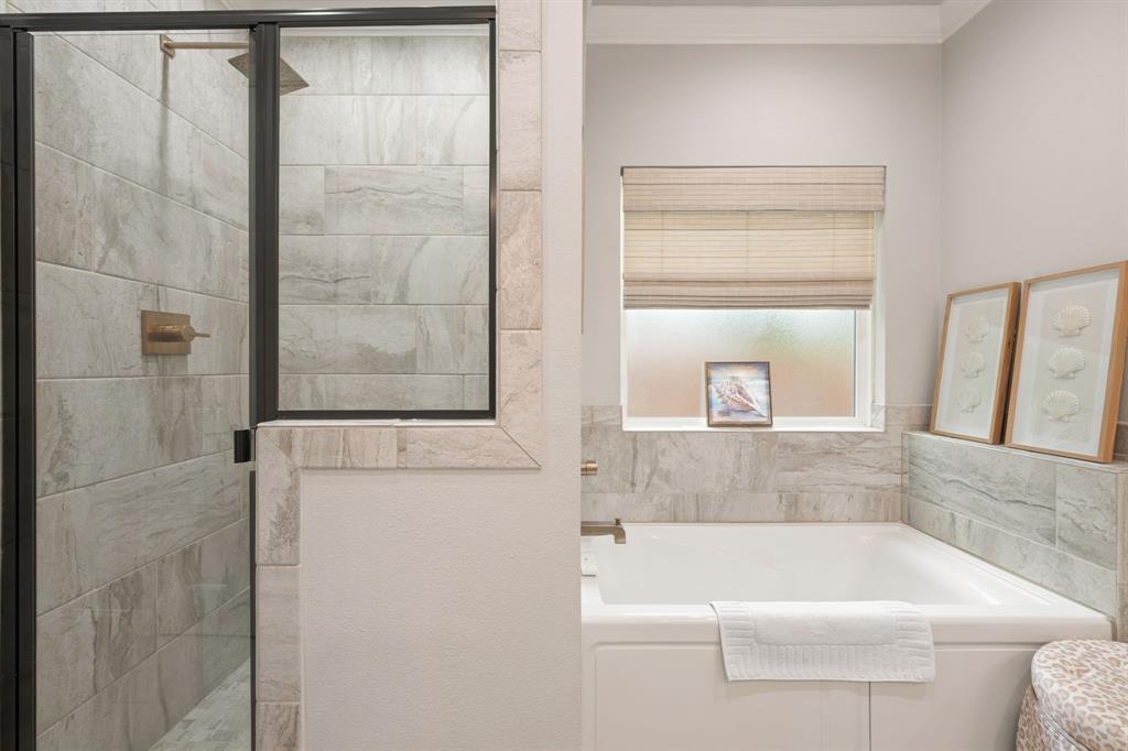 407 W Light Street, Waxahachie, TX 75165