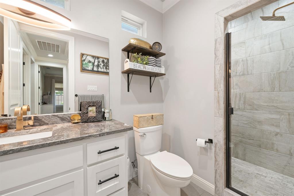 407 W Light Street, Waxahachie, TX 75165