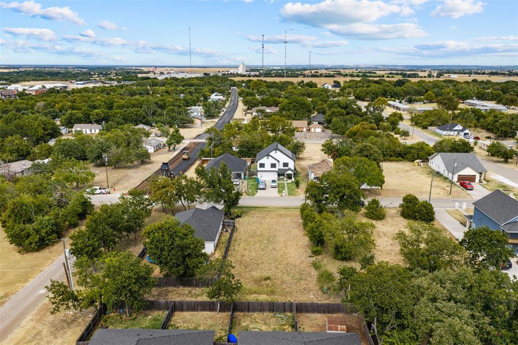 205 Garfield Street, McGregor, TX 76657