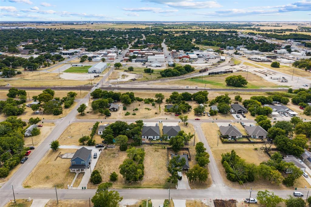 205 Garfield Street, McGregor, TX 76657