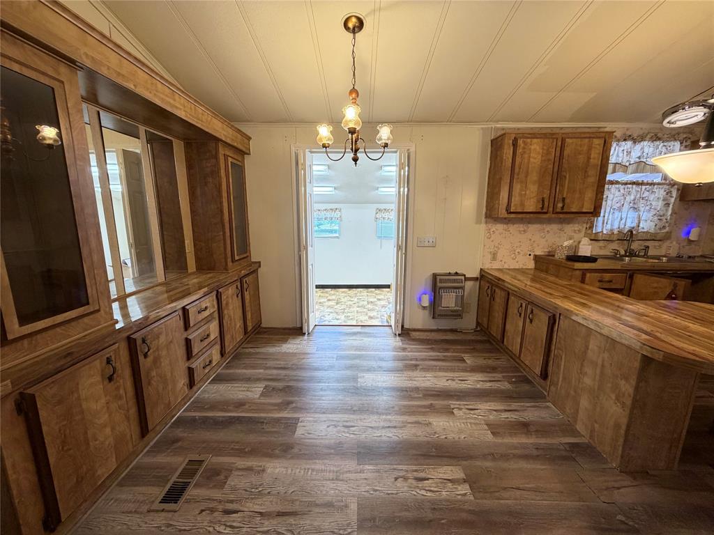 804 Preston Road, Red Oak, TX 75154