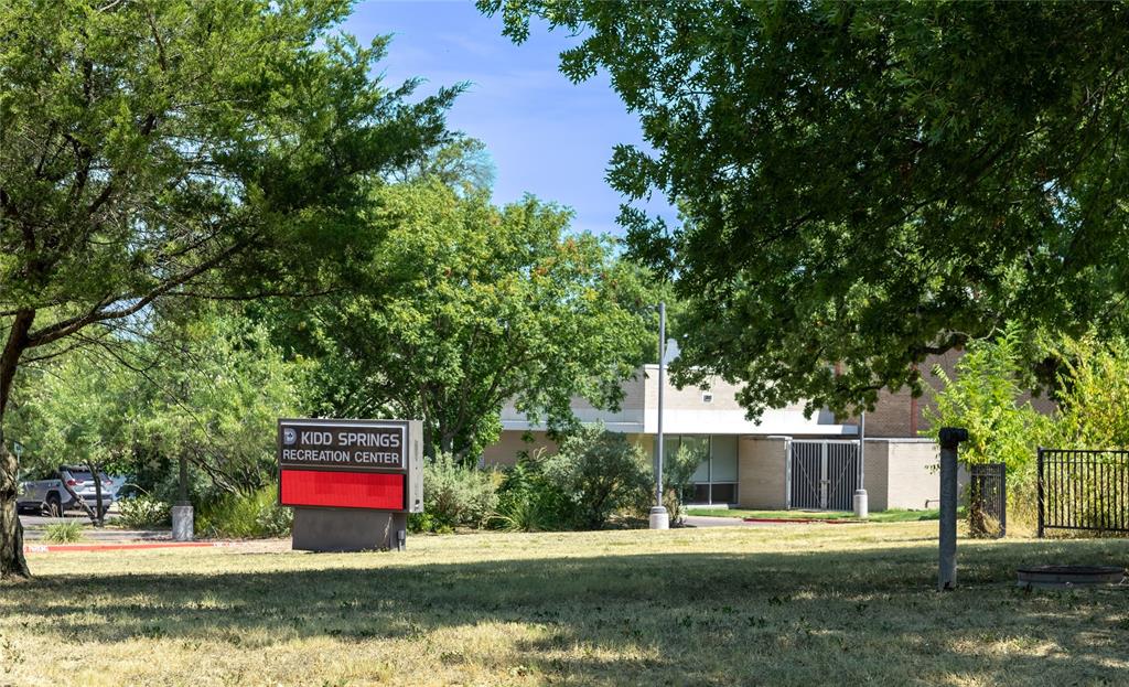 726 W Canty Street, Dallas, TX 75208