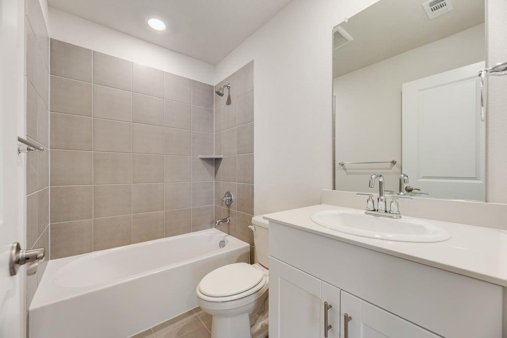 3904 High Valley Drive, Princeton, TX 75071