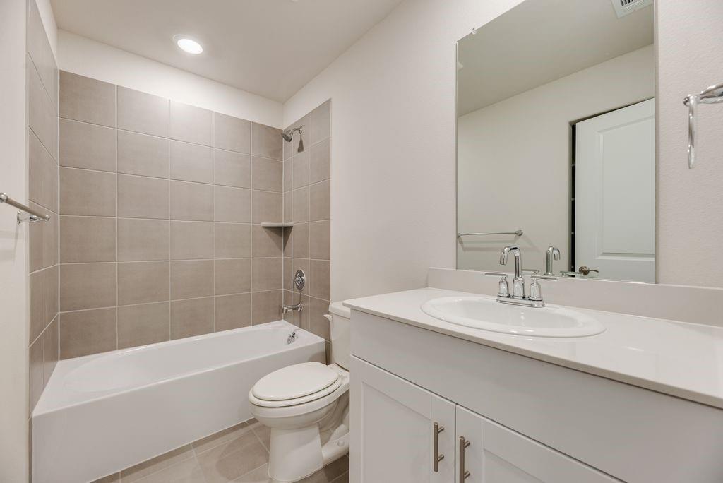 3904 High Valley Drive, Princeton, TX 75071