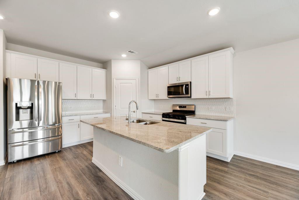 3904 High Valley Drive, Princeton, TX 75071