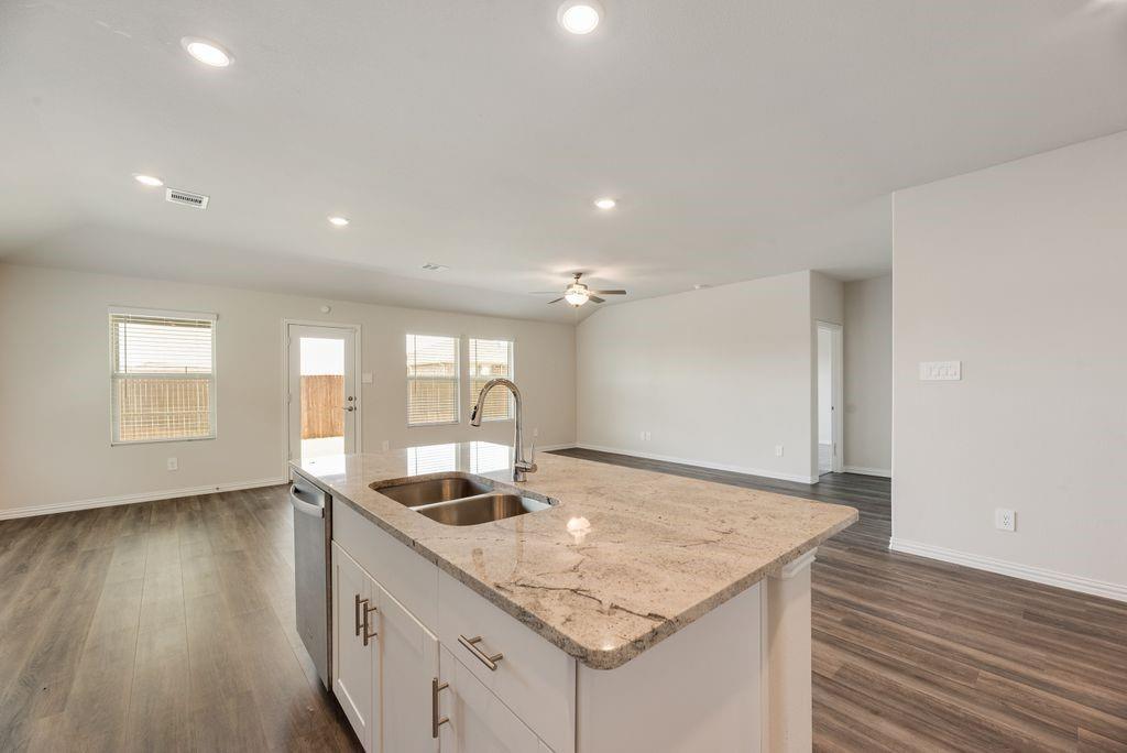 3904 High Valley Drive, Princeton, TX 75071