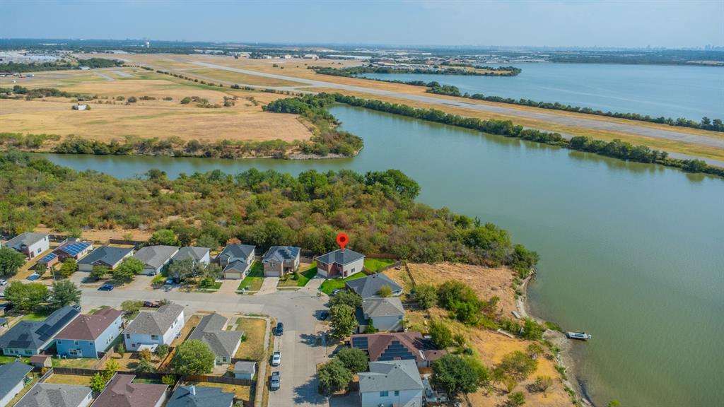 Lake access from backyard