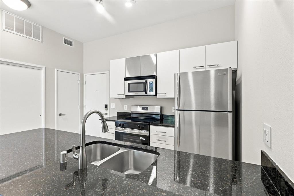 3025 Bryan Street, #2H, Dallas, TX 75204