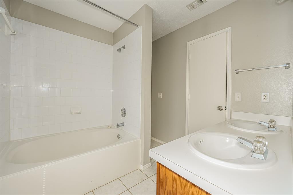 207 Prentice Drive, Seagoville, TX 75159