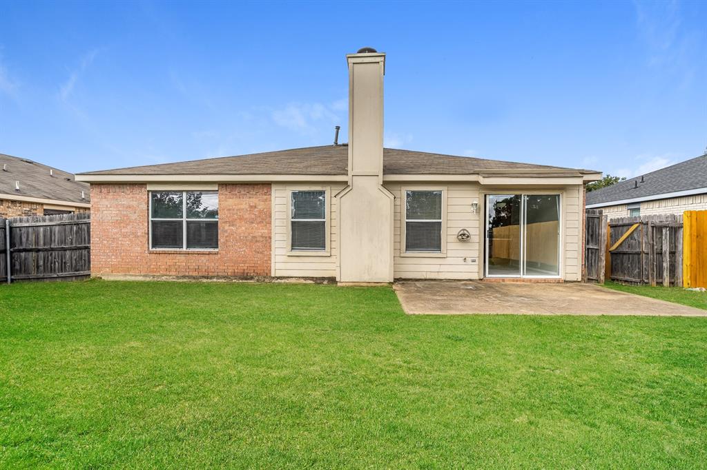 207 Prentice Drive, Seagoville, TX 75159