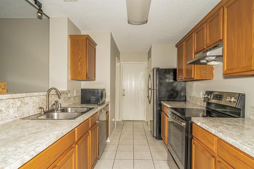 207 Prentice Drive, Seagoville, TX 75159