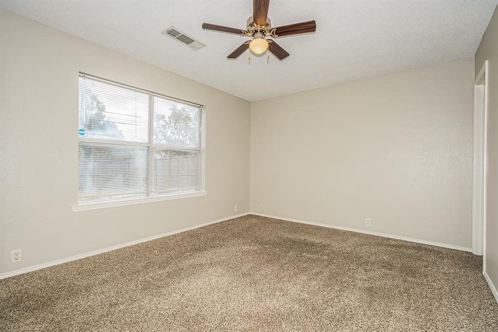 207 Prentice Drive, Seagoville, TX 75159
