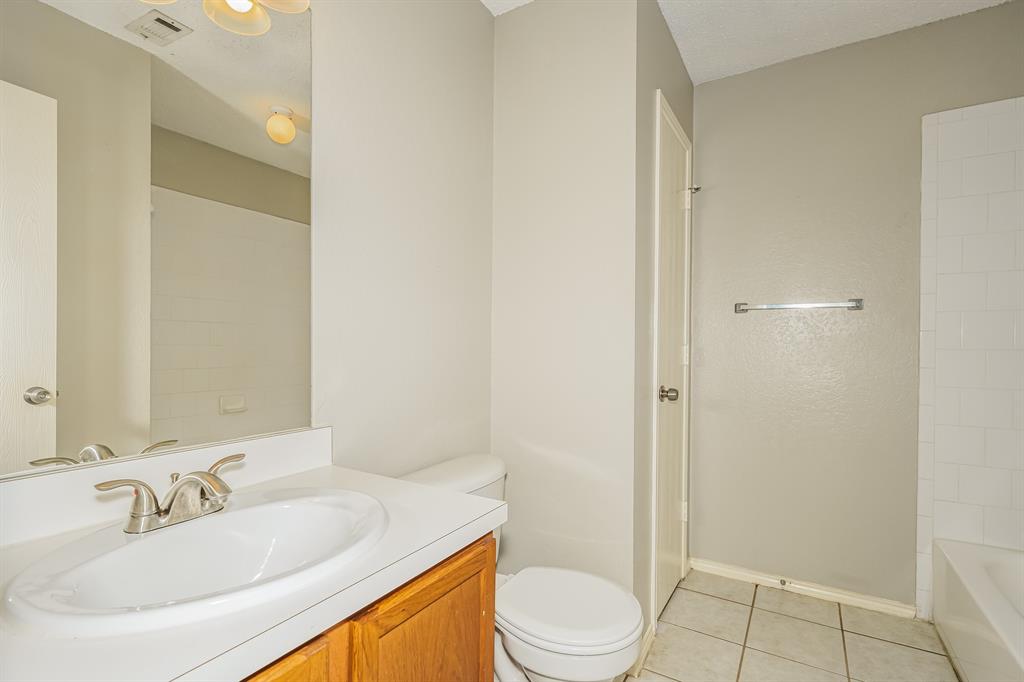 207 Prentice Drive, Seagoville, TX 75159
