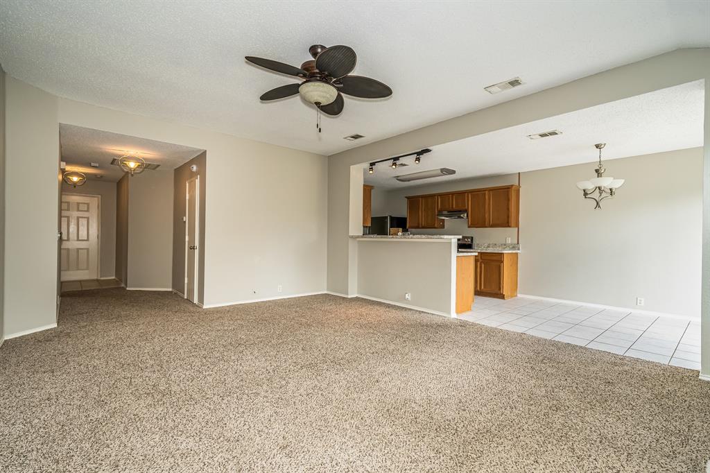 207 Prentice Drive, Seagoville, TX 75159