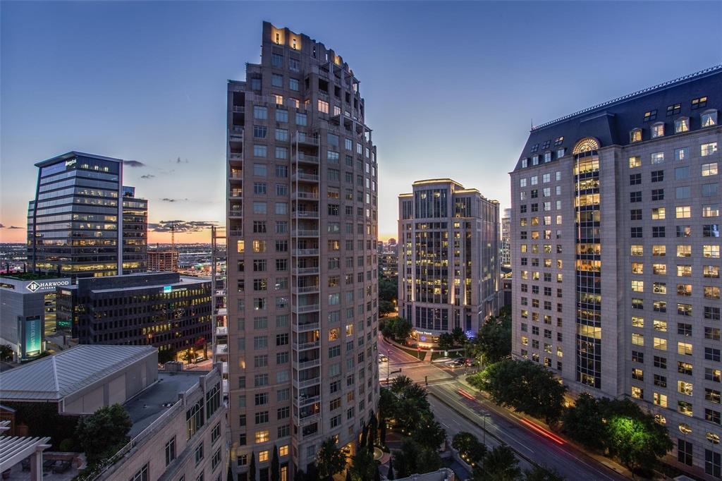 Luxurious Ritz-Carlton Hotel & Residences
