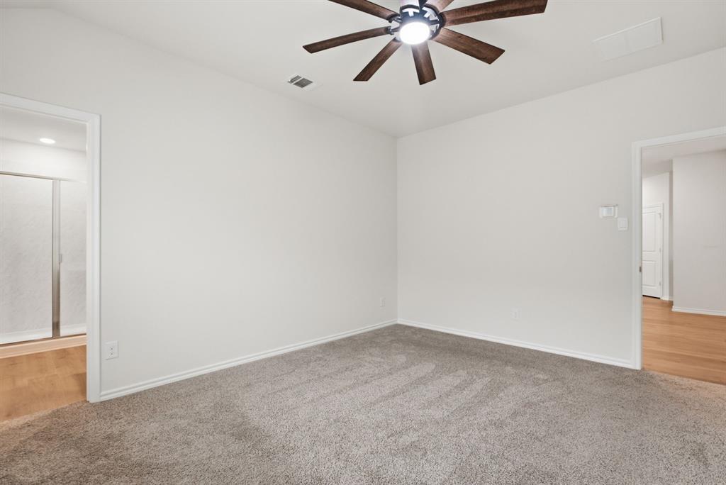 1006 River Oaks Lane, Chandler, TX 75758