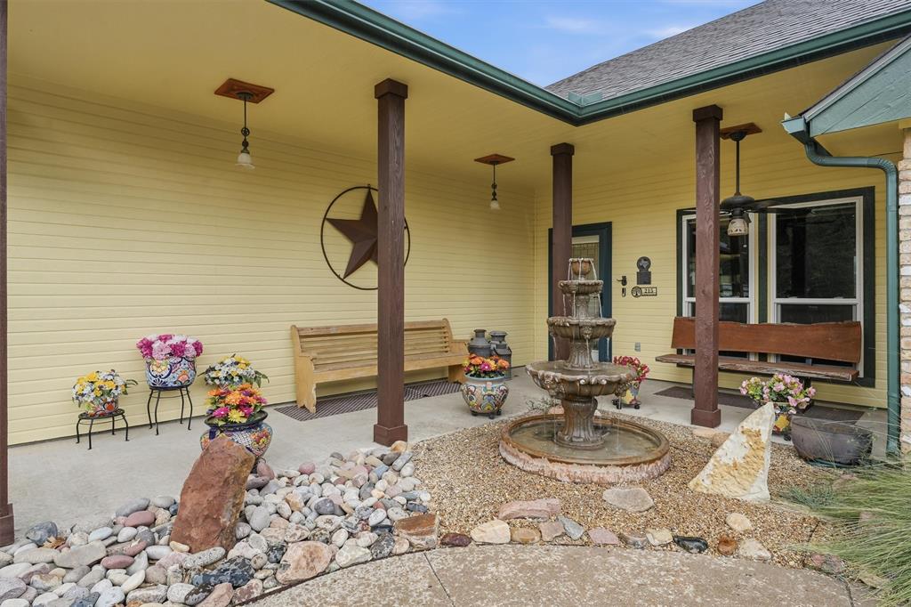 215 Morene Avenue, Waxahachie, TX 75165