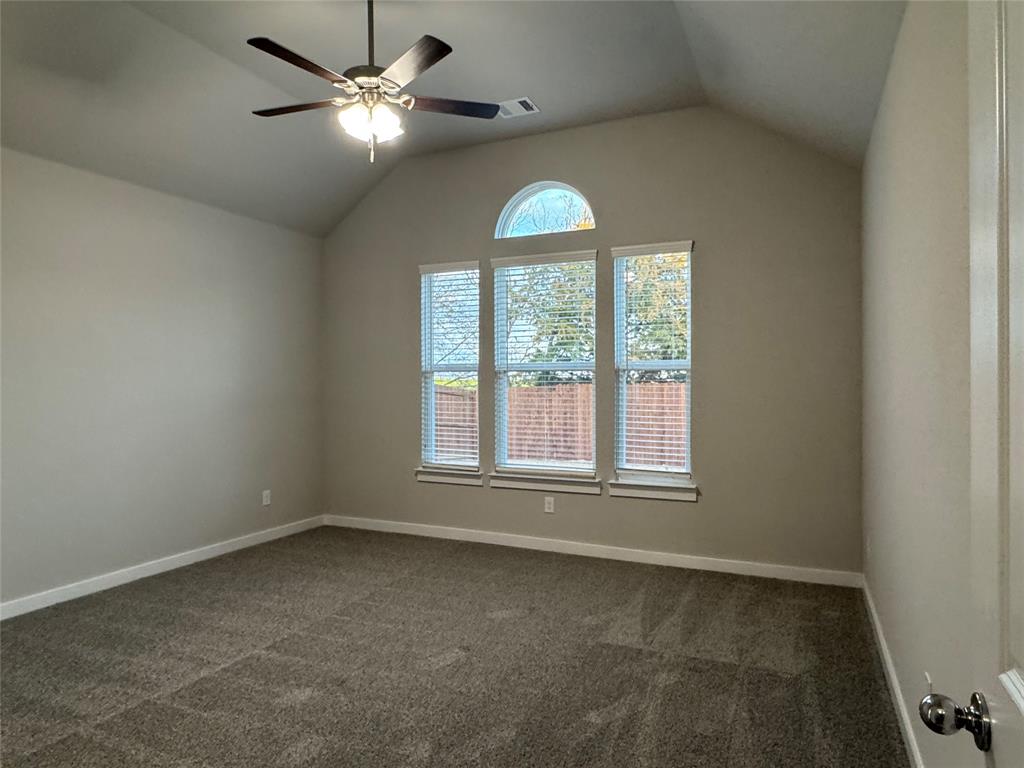 400 Stone Hollow Drive, Ferris, TX 75125