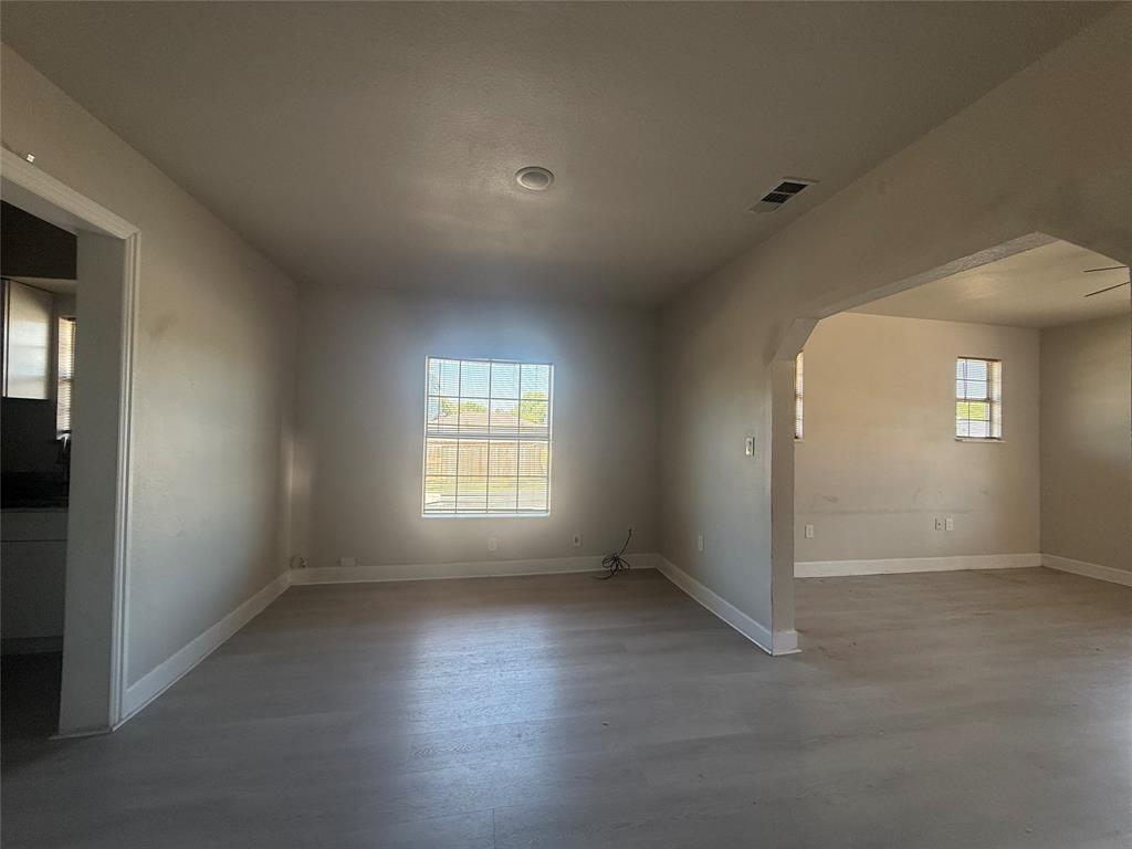 801 Mount Auburn Avenue, Dallas, TX 75223