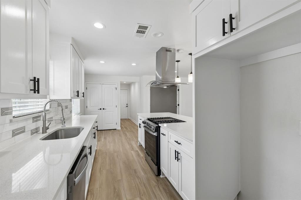 8148 Clear Springs Road, Dallas, TX 75240