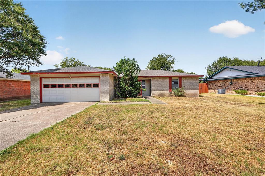 203 Myrtle Avenue, Waxahachie, TX 75165