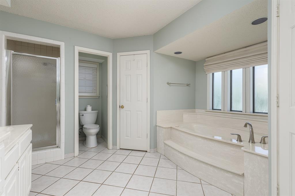 2526 Willowdale Drive, Carrollton, TX 75006