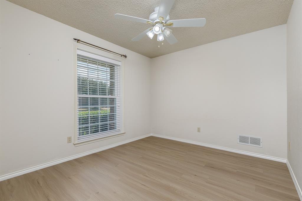 2526 Willowdale Drive, Carrollton, TX 75006