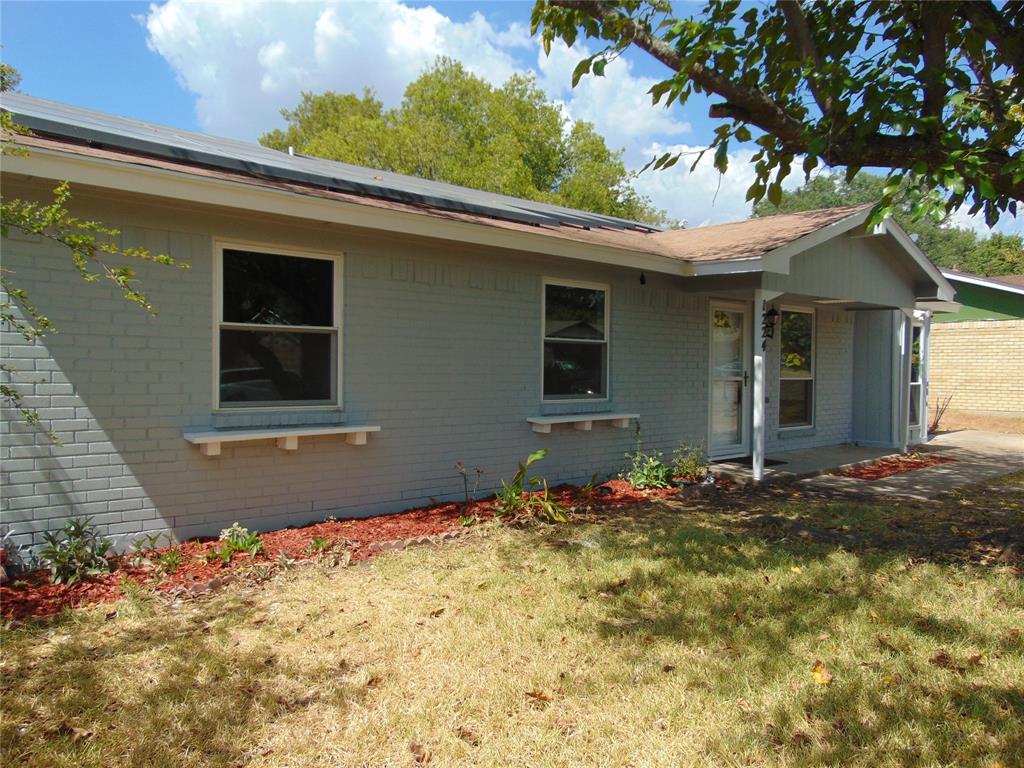 1224 Mars Drive, Cedar Hill, TX 75104 1224 Mars Drive, Cedar Hill, TX 75104